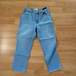 NWT A&F Ultra High Rise 90s straight (Curve Love)